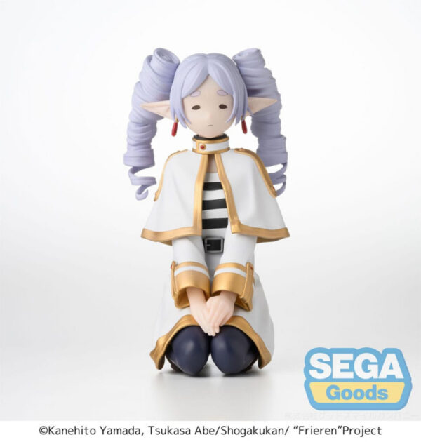 Frieren: Beyond Journey's End PM Perching PVC Figure Frieren "I have ringlets now" 10 cm