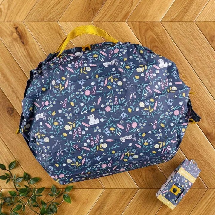 Studio Ghibli Kiki's Delivery Service Shupatto foldable Eco bag family time